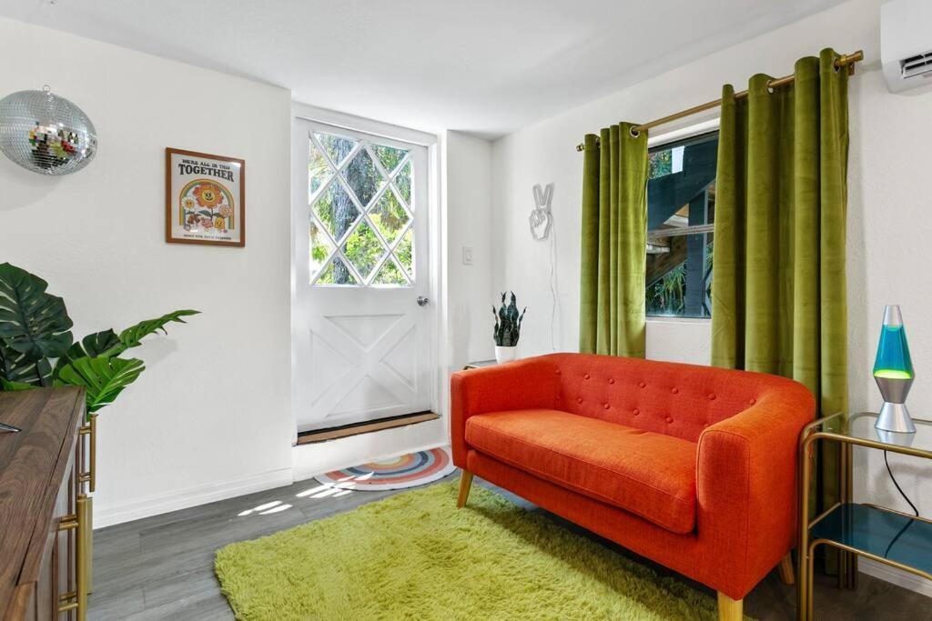 That 70'S Themed Apt Close To Coffee, Food + Shops Tampa Exteriér fotografie